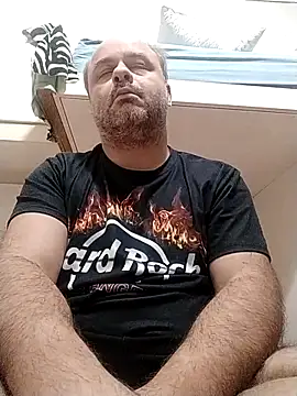 Snapshot of NAvoglia chatting on October 2025 06:10:01 PM NAvoglia online show from October 2025 06:10:01 PM