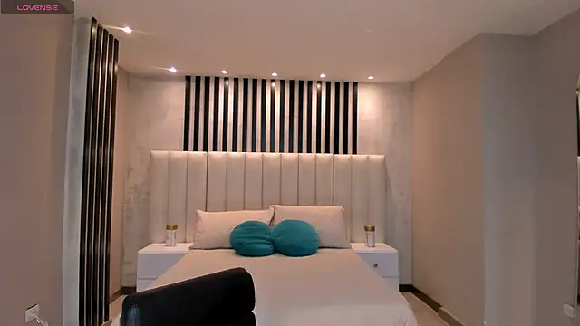 BeccaBaxter online show from February 2025 07:27:01 PM