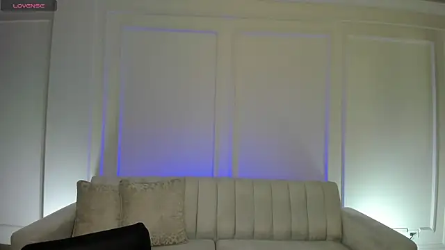 Snapshot of BeccaBaxter chatting on May 2026 12:13:02 PM BeccaBaxter online show from May 2026 12:13:02 PM