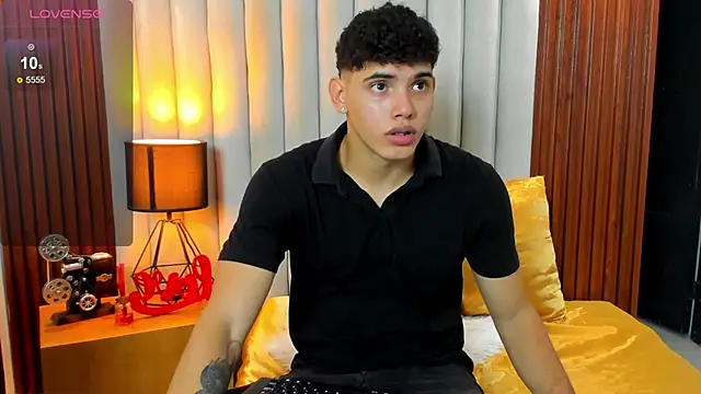 Justin mack online show from November 2025 07:36:02 PM