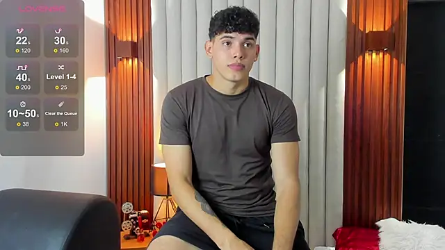 Justin mack online show from December 2025 07:23:02 PM