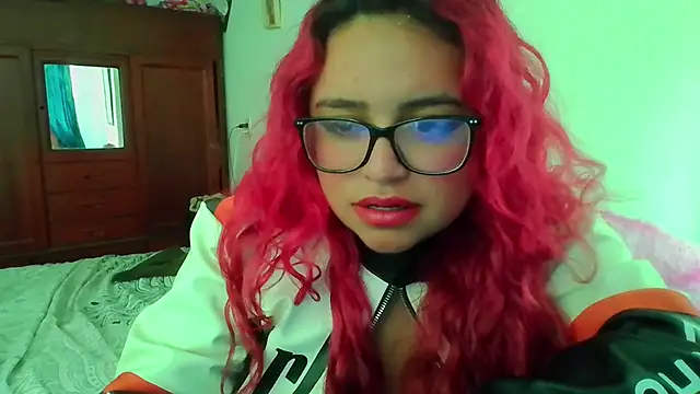 Snapshot of EstefyTabbo chatting on July 2026 08:11:02 PM EstefyTabbo online show from July 2026 08:11:02 PM