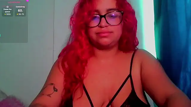 Snapshot of EstefyTabbo chatting on July 2026 12:40:01 PM EstefyTabbo online show from July 2026 12:40:01 PM