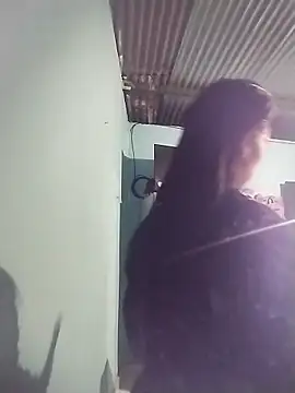 Ariell Kieran online show from April 2026 11:32:02 PM