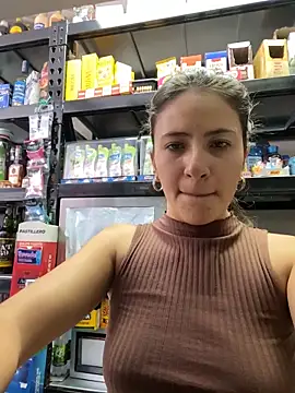 Snapshot of Andrea18_blonde chatting on March 2026 03:37:02 PM Andrea18 blonde online show from March 2026 03:37:02 PM