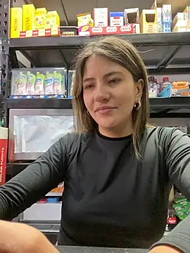 Snapshot of Andrea18_blonde chatting on April 2026 02:21:01 PM Andrea18 blonde online show from April 2026 02:21:01 PM