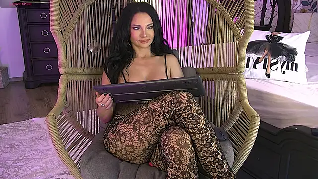 Amber Luna online show from March 2025 12:35:02 PM