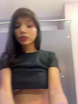 Gigi Strawberry online show from February 2026 06:08:01 AM