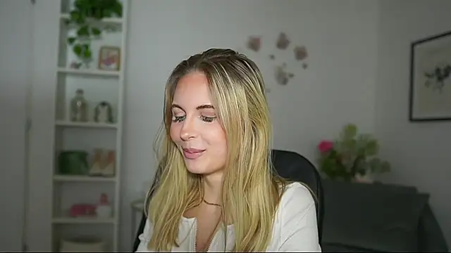 catecrago  online show from February 2025 11:58:01 AM