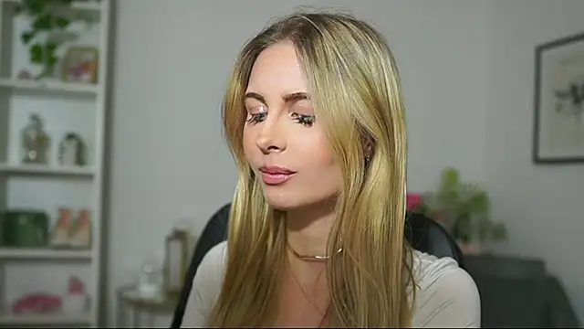 catecrago  online show from March 2025 01:57:02 PM