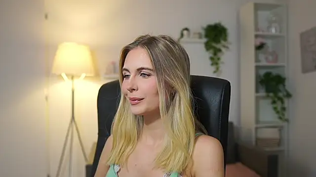 catecrago  online show from December 2025 01:53:01 PM