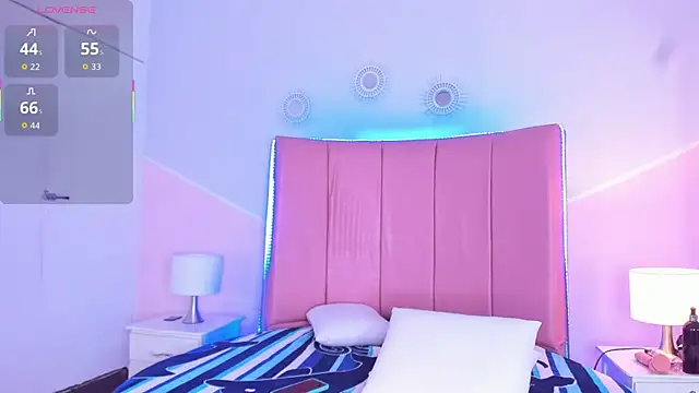 Liiam smith  online show from September 2025 12:50:02 PM