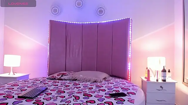  Emma whiitee  online show from March 2025 12:23:02 PM