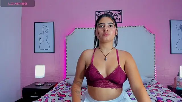  Emma whiitee  online show from October 2025 03:33:01 PM