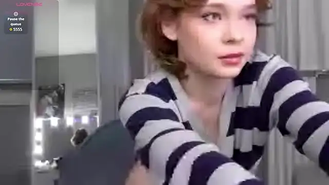 Kellybbface online show from July 2026 05:27:02 AM