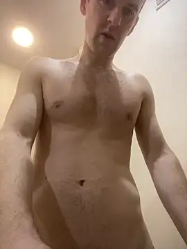 LynnAhNight online show from February 2026 03:16:02 AM