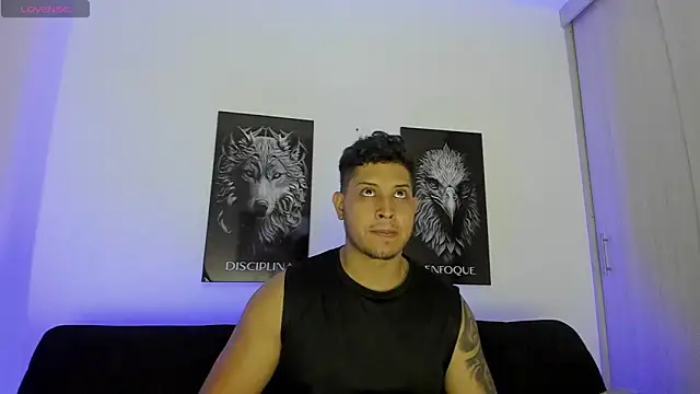 Snapshot of JohanSmith chatting on October 2025 12:22:01 AM JohanSmith online show from October 2025 12:22:01 AM