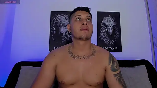 Snapshot of JohanSmith chatting on November 2025 02:34:02 AM JohanSmith online show from November 2025 02:34:02 AM