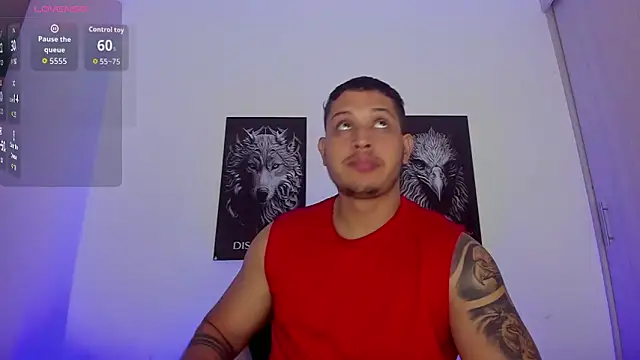 Snapshot of JohanSmith chatting on November 2025 01:09:02 AM JohanSmith online show from November 2025 01:09:02 AM