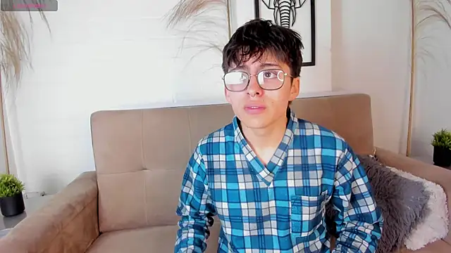 PepperTwink online show from March 2025 01:07:02 PM