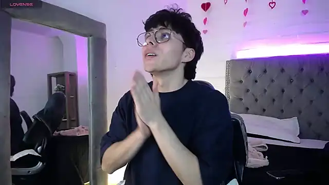 PepperTwink online show from September 2025 04:18:01 PM