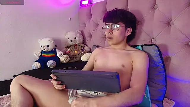 PepperTwink online show from December 2025 05:31:02 PM