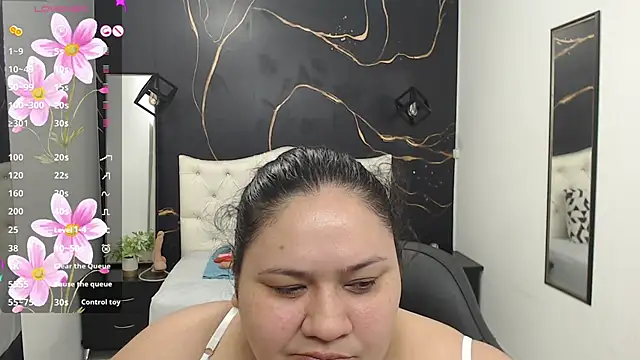 Snapshot of Aaliyah11 chatting on March 2025 02:52:01 AM Aaliyah11 online show from March 2025 02:52:01 AM