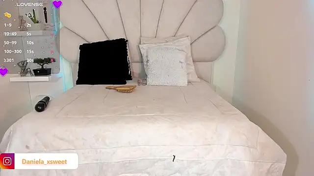 Danielaangelina online show from October 2025 06:23:01 AM