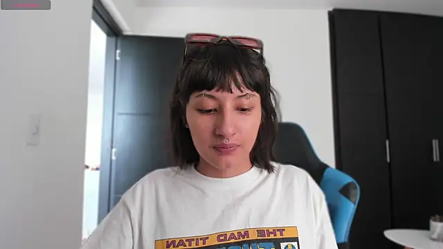 ggor4w33 online show from September 2025 07:05:01 PM