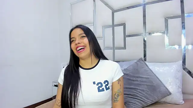 ZoeWan69 online show from March 2025 11:53:01 AM