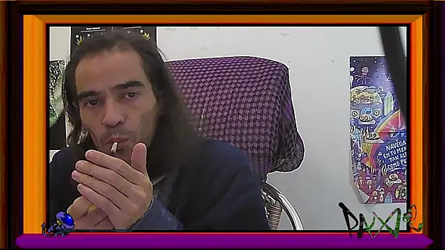 Snapshot of ReyDeBotones chatting on November 2025 10:09:02 PM ReyDeBotones online show from November 2025 10:09:02 PM