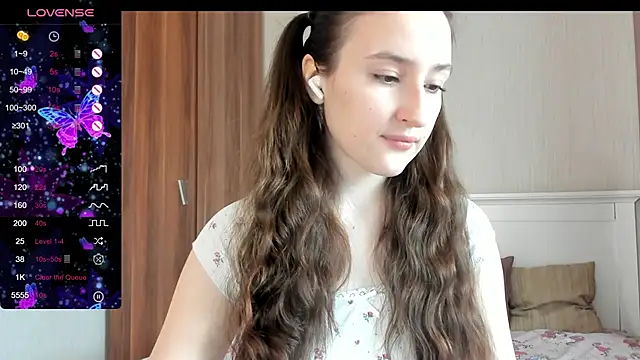 Cute  Nana online show from October 2025 07:01:01 AM