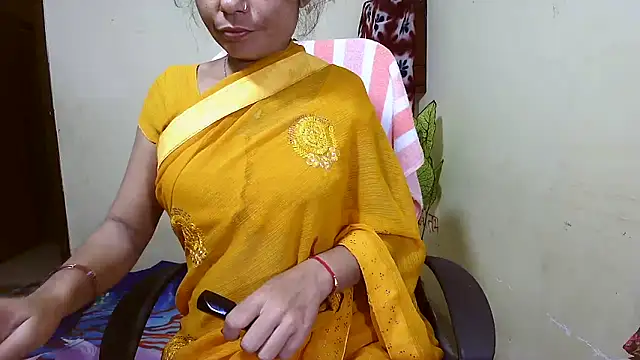 Rubi-Ji online show from November 2025 04:00:02 PM