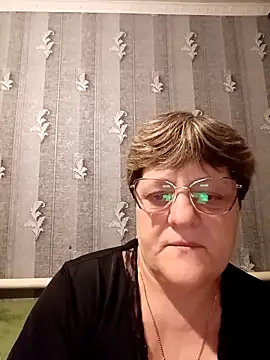 Snapshot of ElzaJewel chatting on April 2026 09:27:01 PM ElzaJewel online show from April 2026 09:27:01 PM