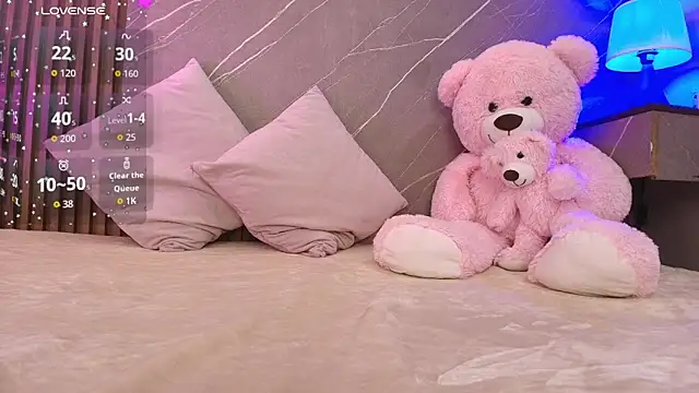 ariana jhonson1 online show from February 2026 12:32:01 PM