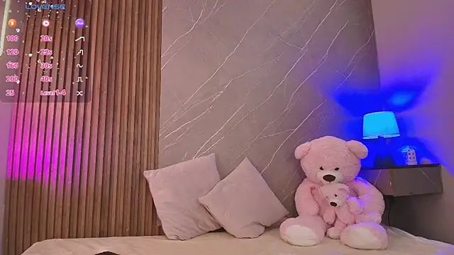 Snapshot of ariana_jhonson1 chatting on March 2026 12:43:02 PM ariana jhonson1 online show from March 2026 12:43:02 PM