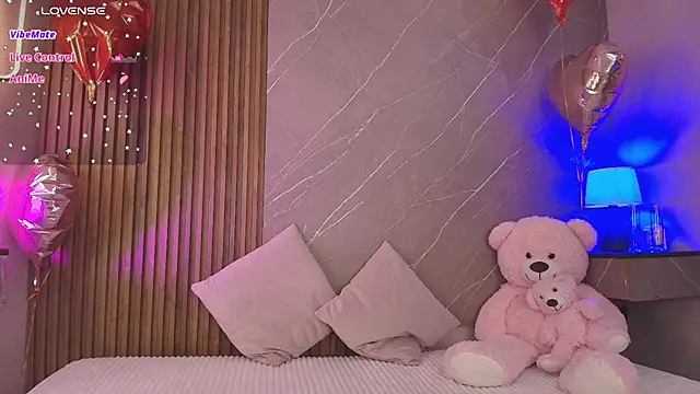 Snapshot of ariana_jhonson1 chatting on April 2026 12:35:02 PM ariana jhonson1 online show from April 2026 12:35:02 PM