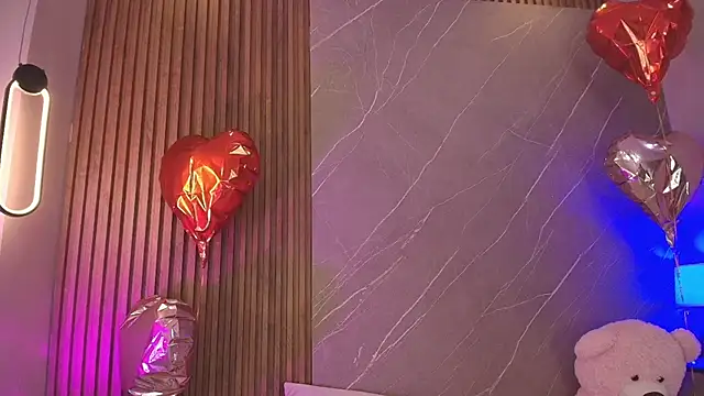 Snapshot of ariana_jhonson1 chatting on April 2026 12:21:01 PM ariana jhonson1 online show from April 2026 12:21:01 PM