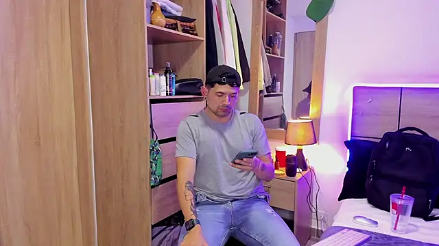 ILoveNYStyle online show from March 2025 12:05:02 AM