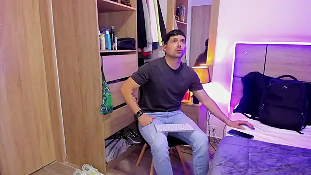 ILoveNYStyle online show from March 2025 12:43:01 AM