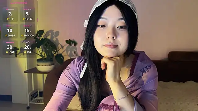 nanaliu6 online show from October 2025 01:11:01 PM