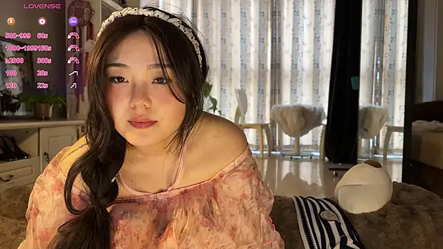 nanaliu6 online show from November 2025 01:40:01 AM