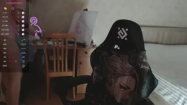 Agatha Mott online show from September 2025 05:07:01 AM