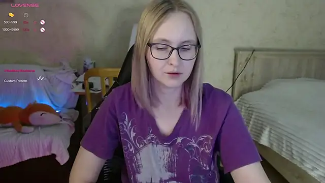 Agatha Mott online show from October 2025 05:04:02 AM