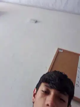 Snapshot of the_murderer chatting on February 2025 06:04:01 AM the murderer online show from February 2025 06:04:01 AM