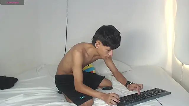 Snapshot of the_murderer chatting on March 2025 10:56:02 AM the murderer online show from March 2025 10:56:02 AM