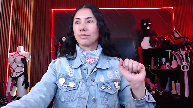 XiaQueen online show from September 2025 07:35:01 PM