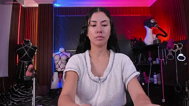 XiaQueen online show from March 2026 11:27:02 AM