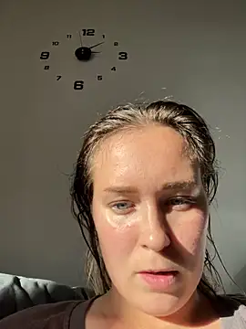 alisanikita online show from September 2025 12:10:01 PM