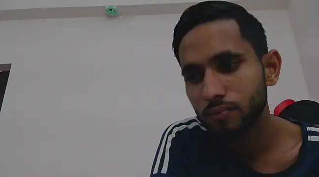 Snapshot of Queen_Couple chatting on February 2025 06:11:02 AM Queen Couple online show from February 2025 06:11:02 AM